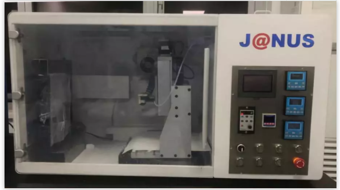 圖1. 微流體氣噴紡絲機 圖1. 微流體氣噴紡絲機