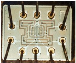 控制Apollo航天器（1960年代）的計(jì)算機(jī)的邏輯NOR IC組件。
